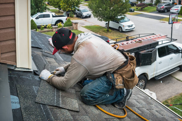 Professional Roofing technician working in Tangent, OR